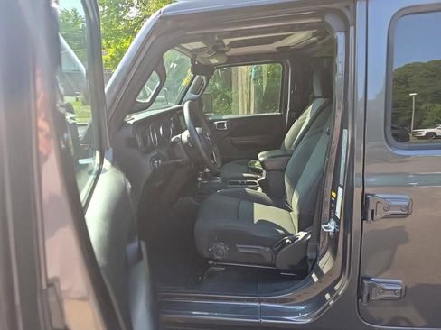 Used 2021 Jeep Wrangler Unlimited Sport AWD/4WD image 7