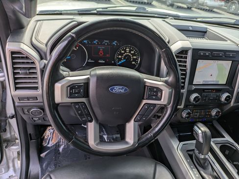 Used 2018 Ford F150 Platinum w/ Equipment Group 701A Luxury AWD/4WD image 17