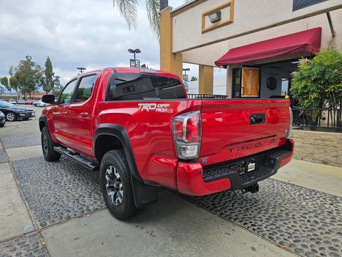 Used 2020 Toyota Tacoma TRD Off-Road w/ Technology Package RWD image 7