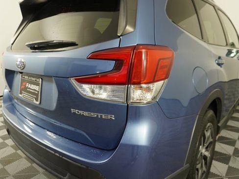 Used 2019 Subaru Forester Premium w/ All-Weather Package image 13