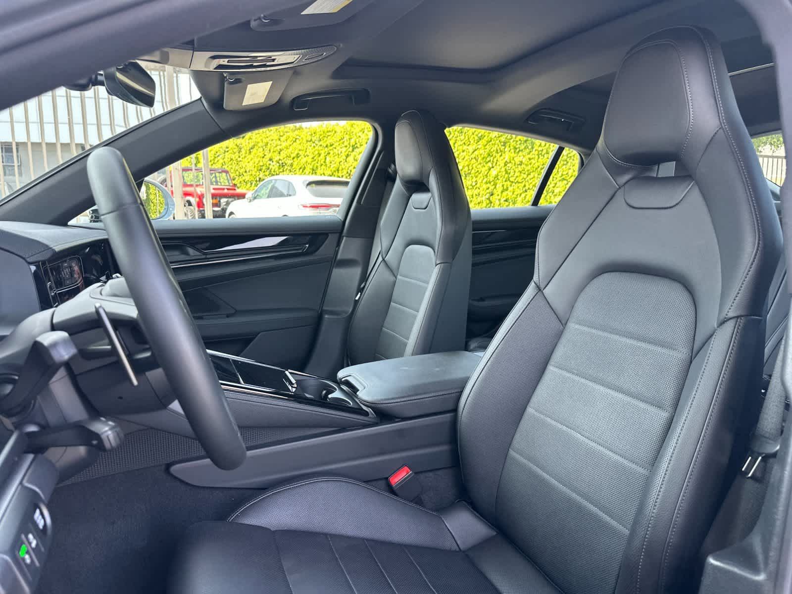 Certified 2025 Porsche Panamera 4 AWD/4WD image 5