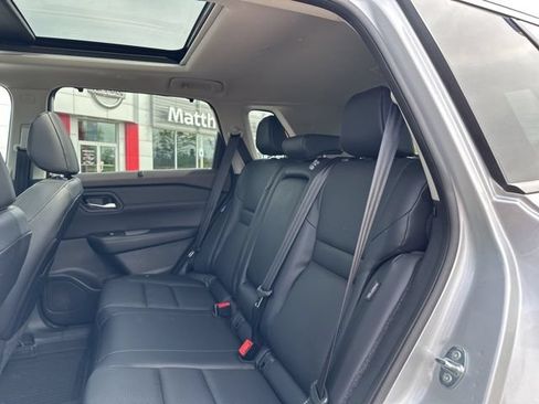 Used 2023 Nissan Rogue SV w/ SV Premium B Package AWD/4WD image 17