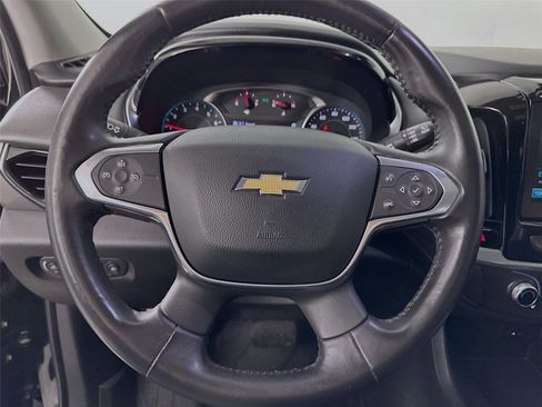 Used 2018 Chevrolet Traverse LT image 12