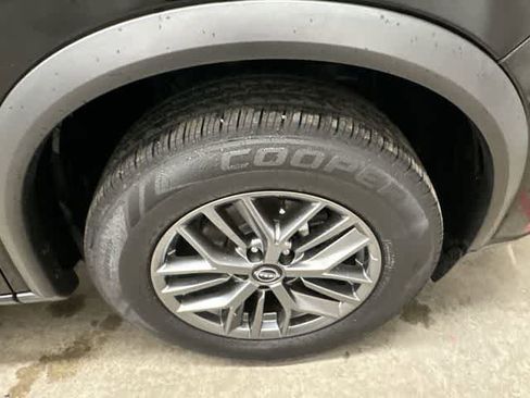 Used 2024 Nissan Rogue S AWD/4WD image 5