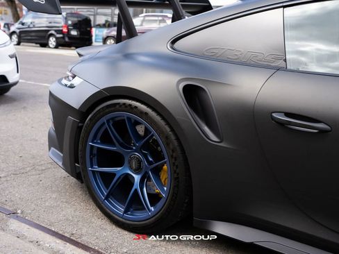 Used 2024 Porsche 911 GT3 RS RWD image 9