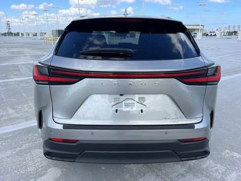 Used 2024 Lexus NX 350h AWD image 23