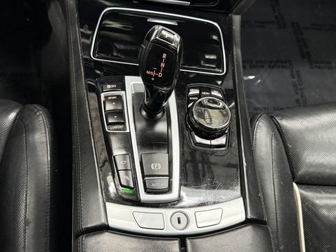 Used 2015 BMW 750Li w/ M Sport Edition RWD image 34