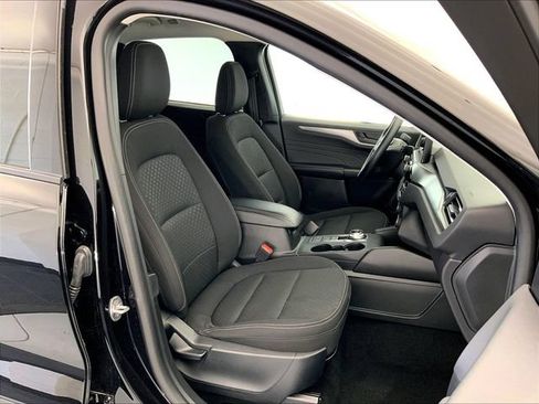 Used 2025 Ford Escape Active AWD/4WD image 17