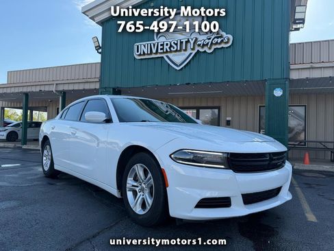 Used 2020 Dodge Charger SXT RWD image 1