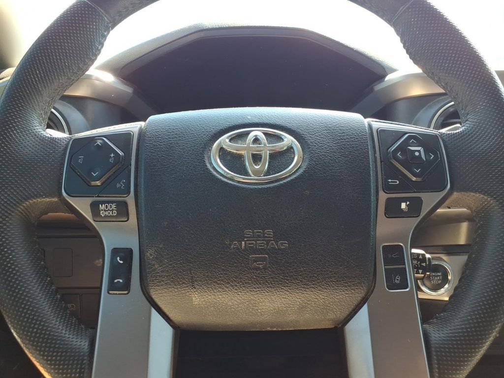 Used 2023 Toyota Tacoma SR5 w/ Technology Package AWD/4WD image 17