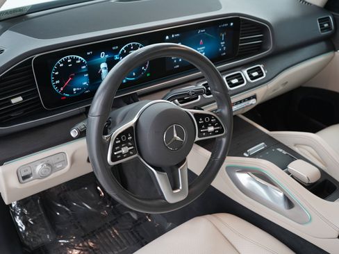 Used 2020 Mercedes-Benz GLE 350 4MATIC w/ Premium Package image 22