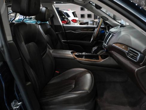 Used 2019 Maserati Levante GranLusso image 30