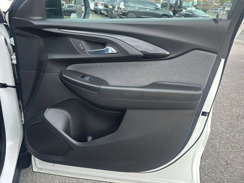 Used 2023 Chevrolet TrailBlazer LS image 14