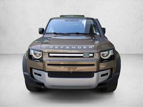 Used 2021 Land Rover Defender 90 S AWD/4WD image 2