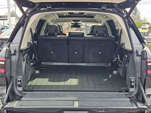 Used 2023 BMW X7 xDrive40i w/ Premium Package image 24