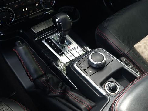 Used 2015 Mercedes-Benz G 550 SUV image 42