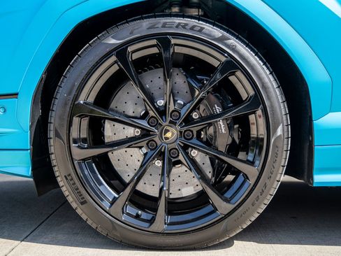 Used 2024 Lamborghini Urus S AWD/4WD image 11