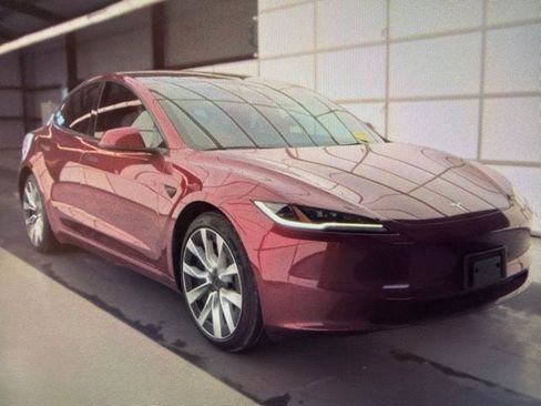 Used 2025 Tesla Model 3 Long Range RWD image 1