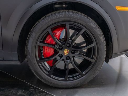 Used 2022 Porsche Cayenne Turbo image 49