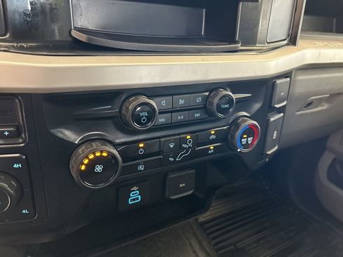 Used 2024 Ford F350 XL image 38