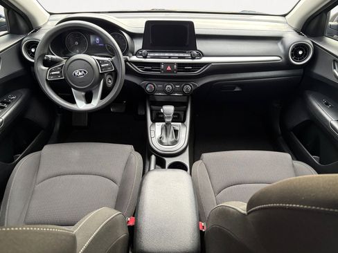 Used 2020 Kia Forte LXS image 3