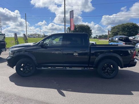 Used 2014 RAM 1500 Express w/ Black Ram 1500 Express Group RWD image 6
