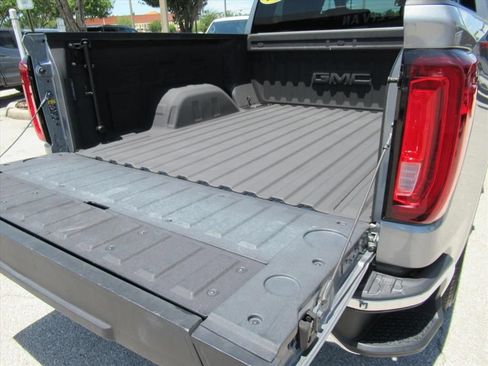 Used 2024 GMC Sierra 1500 SLT RWD image 29