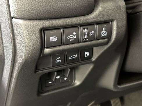 Used 2024 Toyota Land Cruiser image 13