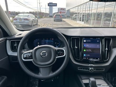 Certified 2025 Volvo XC60 B5 Plus image 17