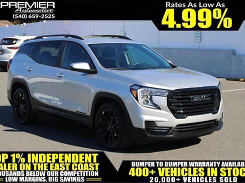 Used 2022 GMC Terrain SLE w/ Driver Convenience Package image 1