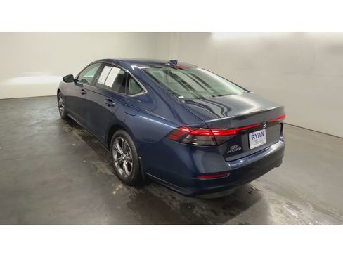 Certified 2024 Honda Accord EX image 7