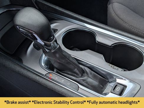 Used 2022 Chevrolet Malibu LT image 10