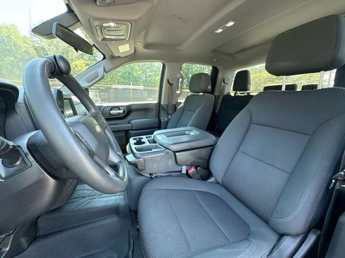 Used 2020 Chevrolet Silverado 1500 Custom w/ Custom Value Package RWD image 13