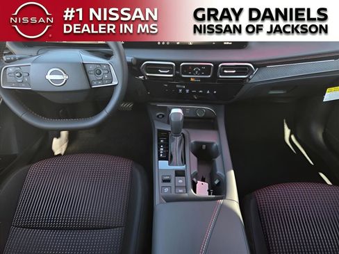 New 2026 Nissan Sentra SR w/ Floor Mat Package image 5