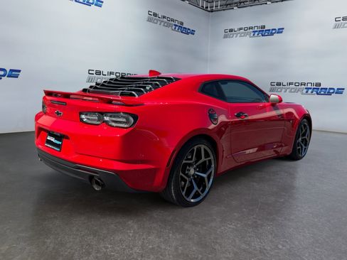 Used 2019 Chevrolet Camaro SS image 5