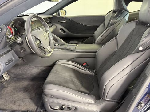 Used 2018 Lexus LC 500 Coupe w/ Sport Package image 5