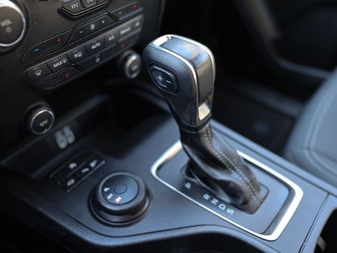 Used 2019 Ford Ranger XLT w/ Equipment Group 302A Luxury image 20