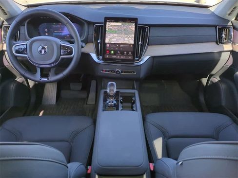 New 2025 Volvo XC90 B5 Core w/ Protection Package Premier image 13