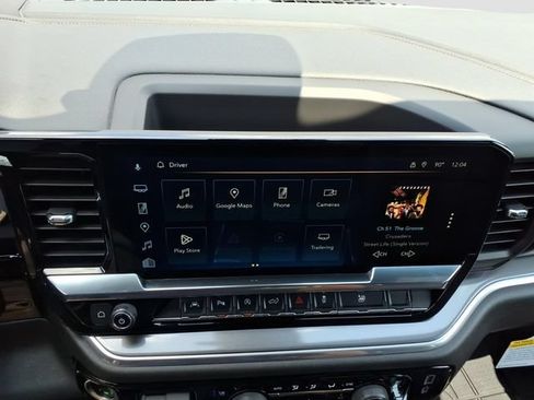 Used 2024 Chevrolet Silverado 1500 High Country w/ High Country Premium Package AWD/4WD image 21