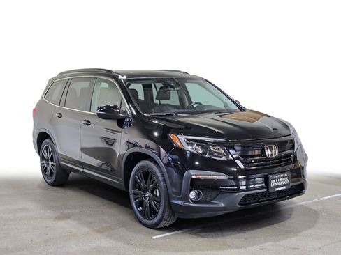 Used 2021 Honda Pilot Special Edition image 3
