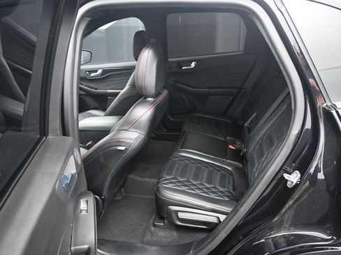 Used 2023 Ford Escape ST-Line Elite w/ Premium Technology Package AWD/4WD image 14