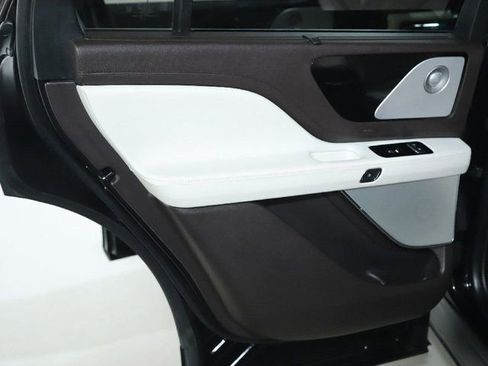 Used 2023 Lincoln Aviator Black Label image 13