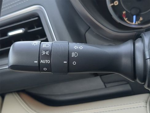Used 2022 Subaru Ascent Touring image 28