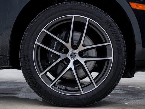 New 2026 Porsche Macan image 10