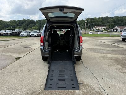 Used 2017 Dodge Grand Caravan SXT