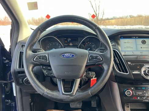 Used 2017 Ford Focus SEL w/ Cold Weather Package image 30