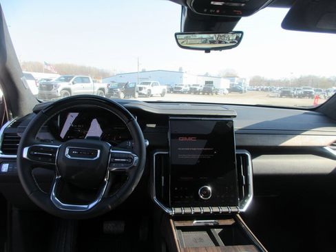 New 2026 GMC Acadia Denali Ultimate image 16