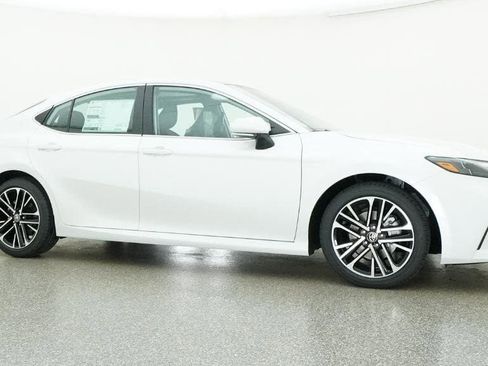 New 2026 Toyota Camry XLE FWD image 28
