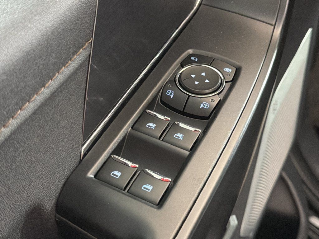 Used 2023 Ford F150 Raptor AWD/4WD image 25