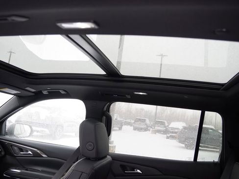 New 2026 Chevrolet Traverse High Country image 13